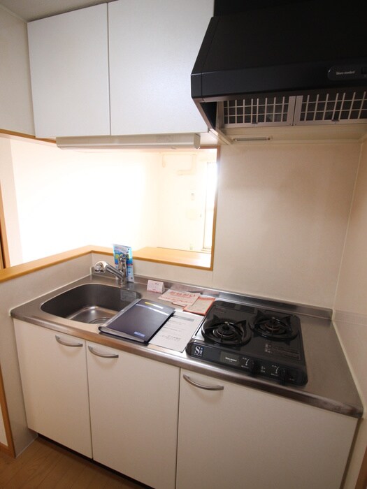 ＫＩﾌ-ﾄﾞｱﾙ･ﾃｨ･ﾌｪｽ･ﾋﾞｭ-の物件内観写真