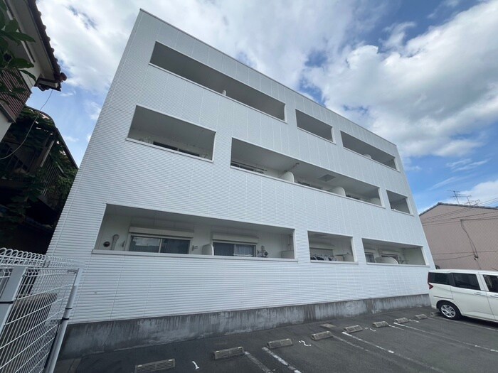 ラ－ジの物件外観写真