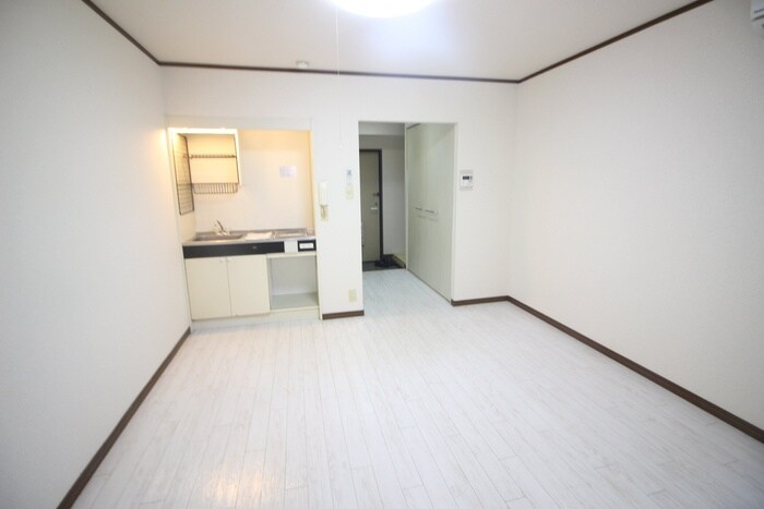 リバーサイド三国の物件内観写真