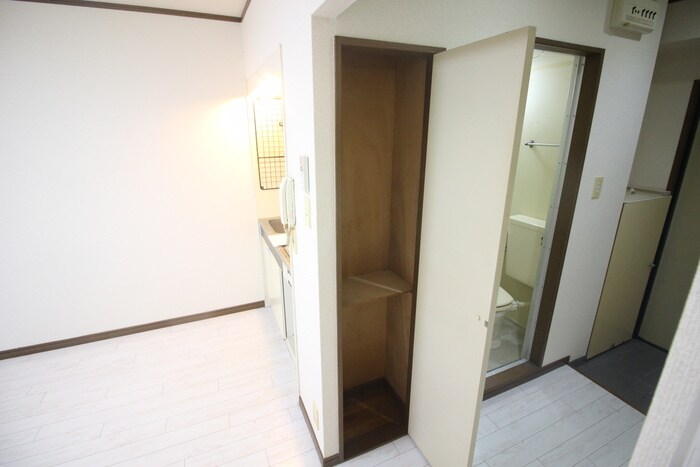 リバーサイド三国の物件内観写真