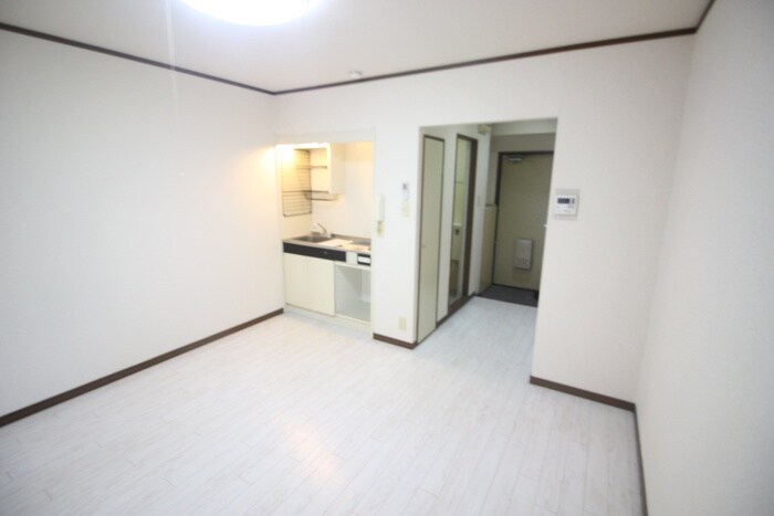 リバーサイド三国の物件内観写真