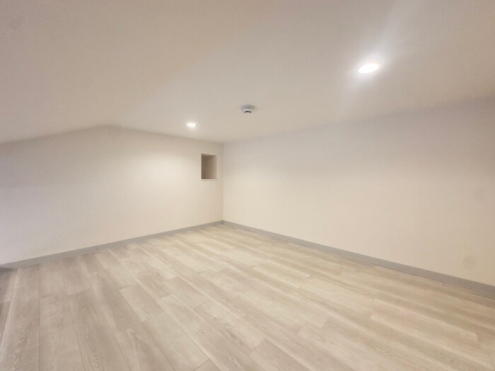 サンモールコート九条の物件内観写真