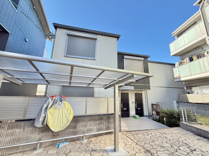 ヴァリエ久津川の物件外観写真