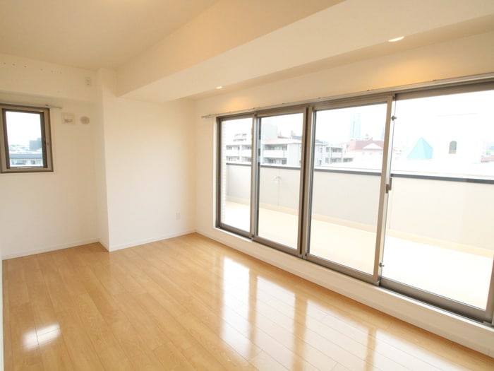 フローラル桃山台の物件内観写真