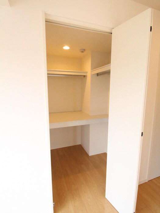 フローラル桃山台の物件内観写真