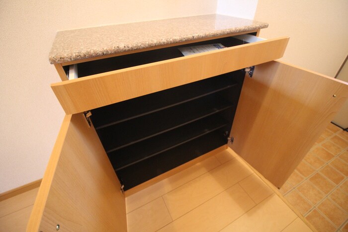 フィオーレ松ヶ丘の物件内観写真