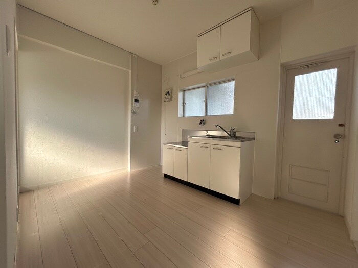 メビウス駒ヶ林レジデンスの物件内観写真