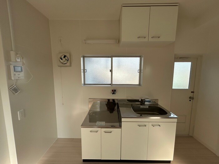 メビウス駒ヶ林レジデンスの物件内観写真