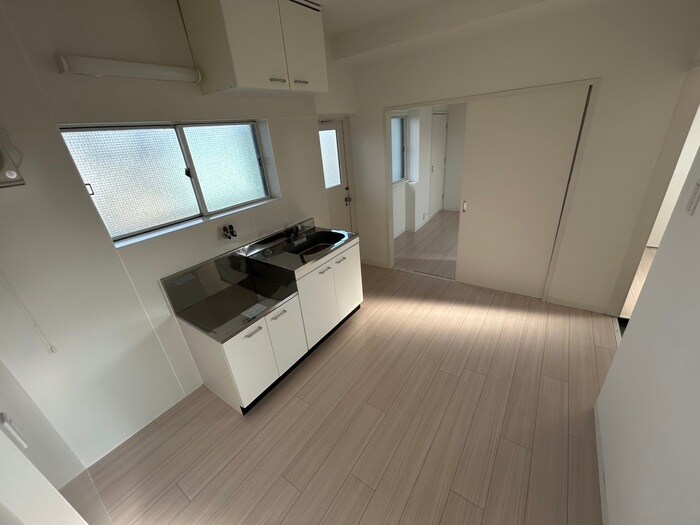 メビウス駒ヶ林レジデンスの物件内観写真