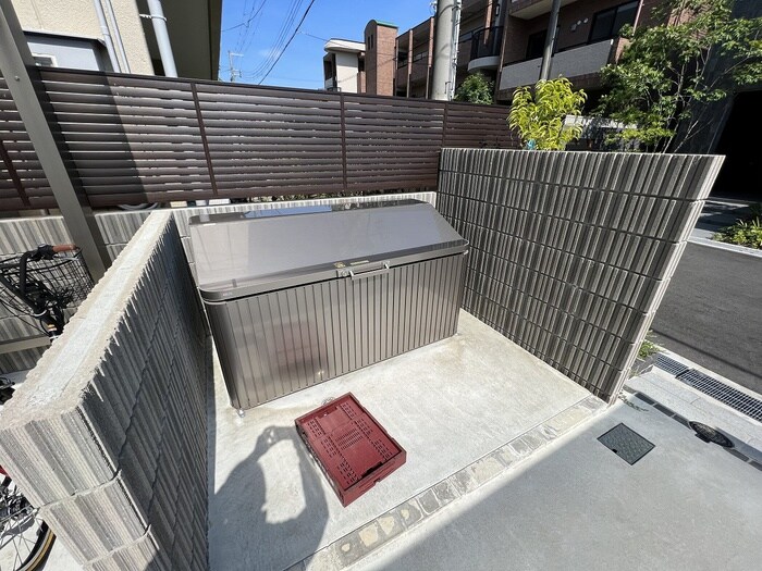 レジデンスシーズⅥの物件外観写真