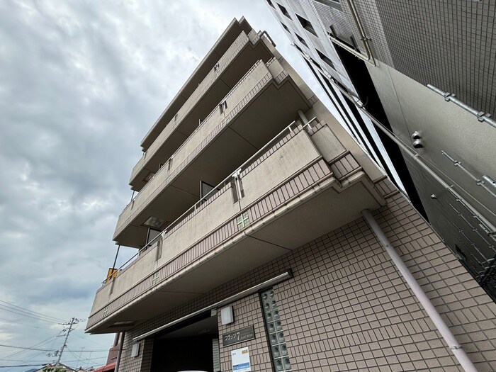 フラッツ７の物件外観写真