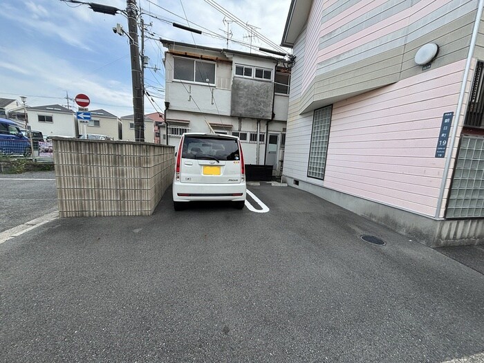ピンクフラミンゴの物件外観写真