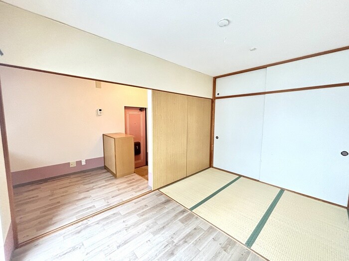 ピンクフラミンゴの物件内観写真