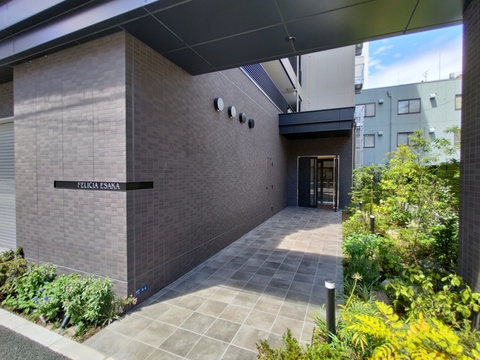 フェリシア江坂の物件外観写真