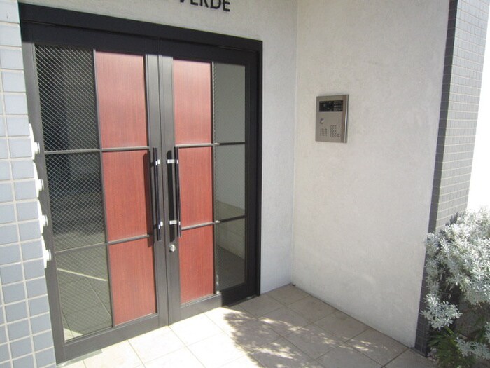 ラ・カ－サベルデの物件外観写真