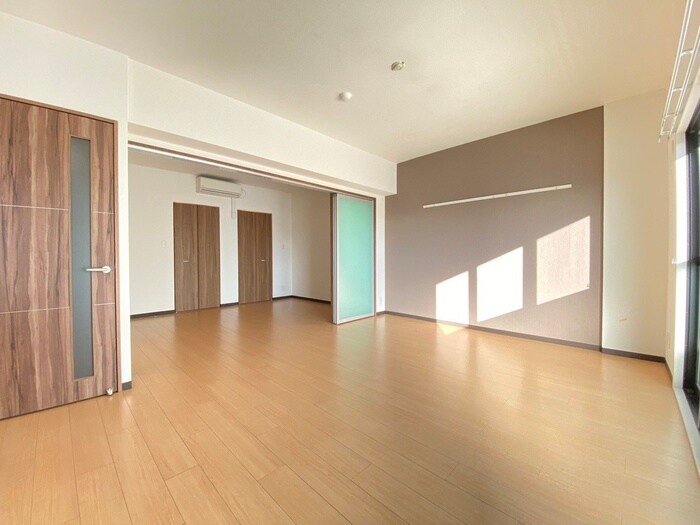 プルミエール朱雀の物件内観写真