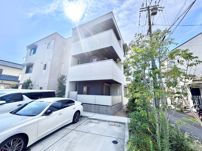 シャーメゾン寝屋川中央の物件外観写真