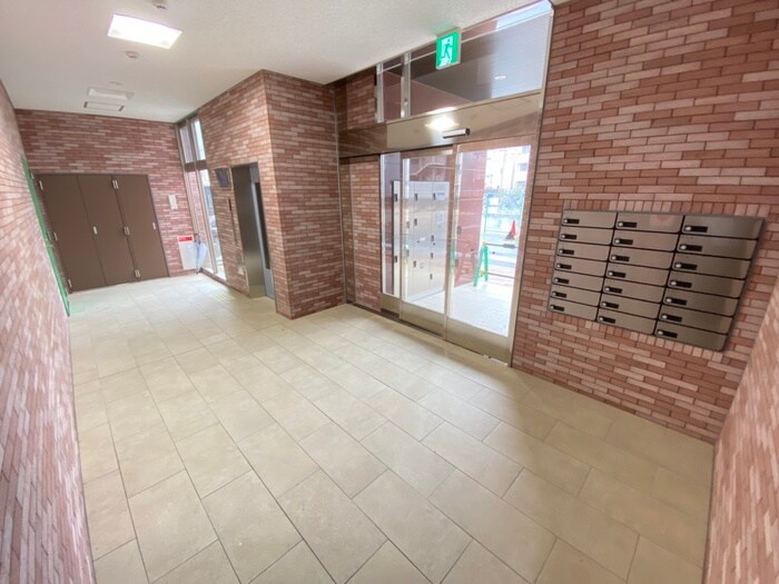 彩テラスの物件外観写真