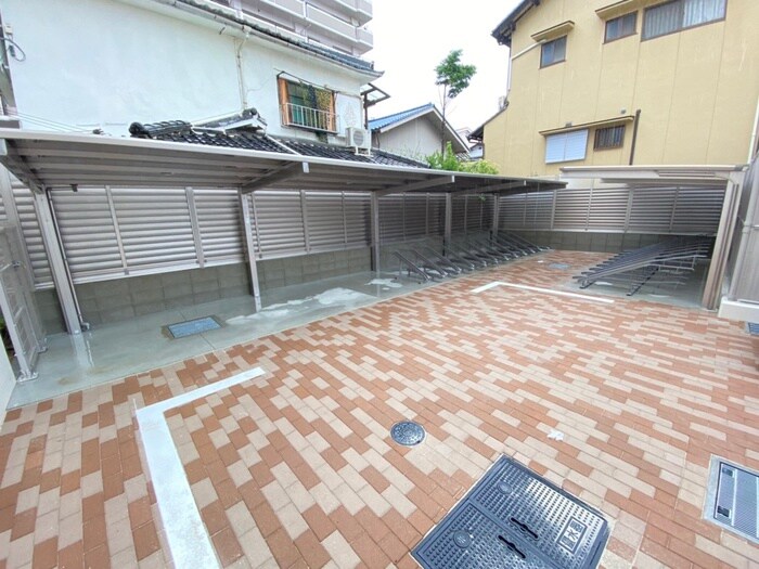 彩テラスの物件外観写真