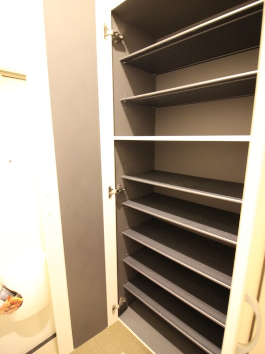 ソフテイルＳＩＸの物件内観写真