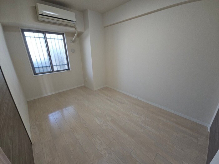 ｼｬﾙﾏﾝﾌｼﾞｽﾏｰﾄﾖｼﾀｴｷﾏｴｽﾃｰｼｮﾝﾌﾞﾗｲﾄの物件内観写真