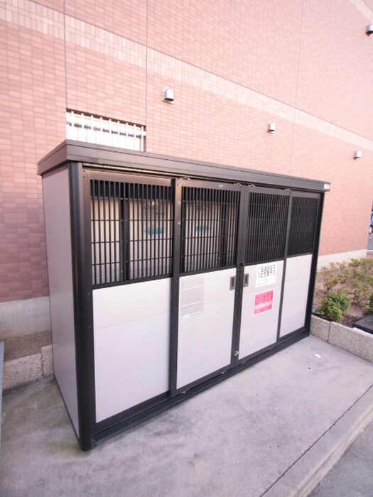 コーナーズ・ビルディングの物件外観写真