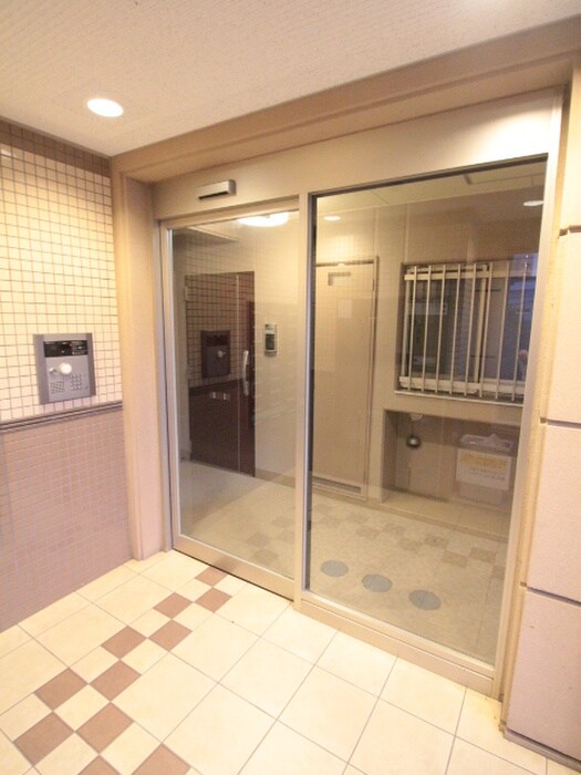 コーナーズ・ビルディングの物件外観写真