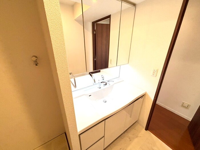 ルクシ－ル伊丹の物件内観写真