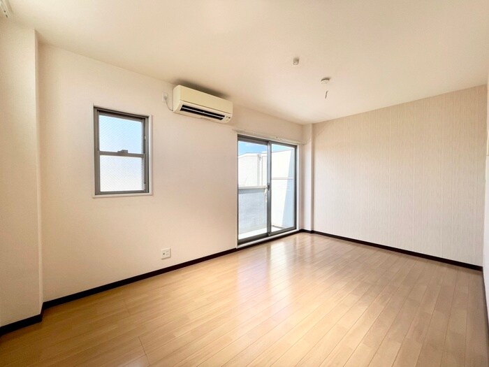 クリアエスト尼崎の物件内観写真