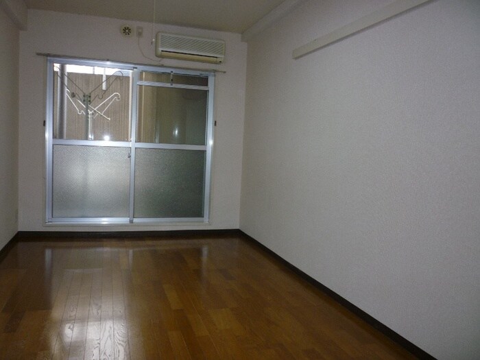 ウエストブリッジの物件内観写真