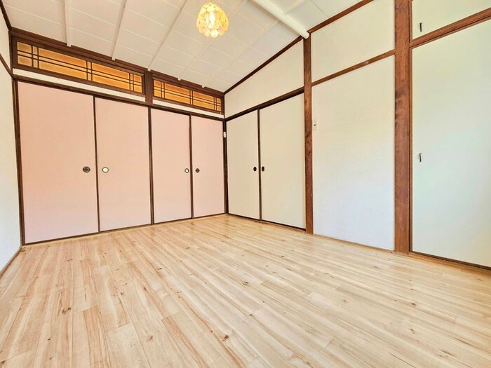 丘の上にある春のLa tortaの物件内観写真