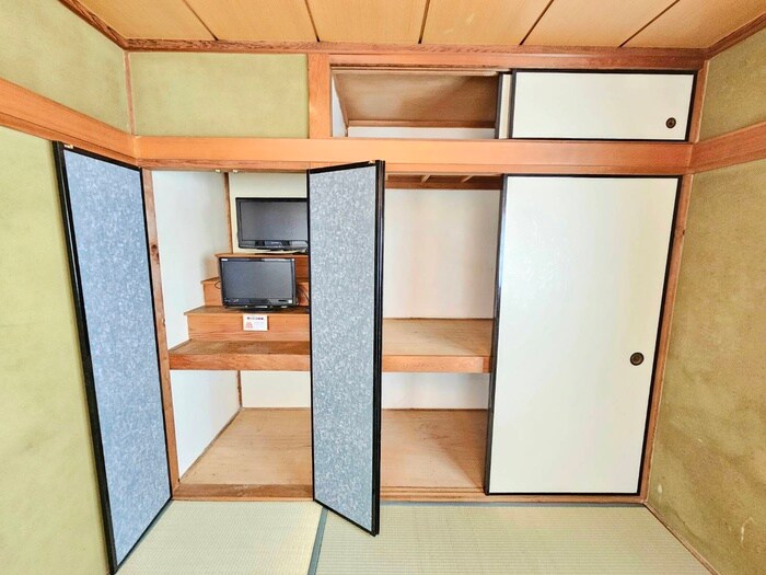 丘の上にある春のLa tortaの物件内観写真