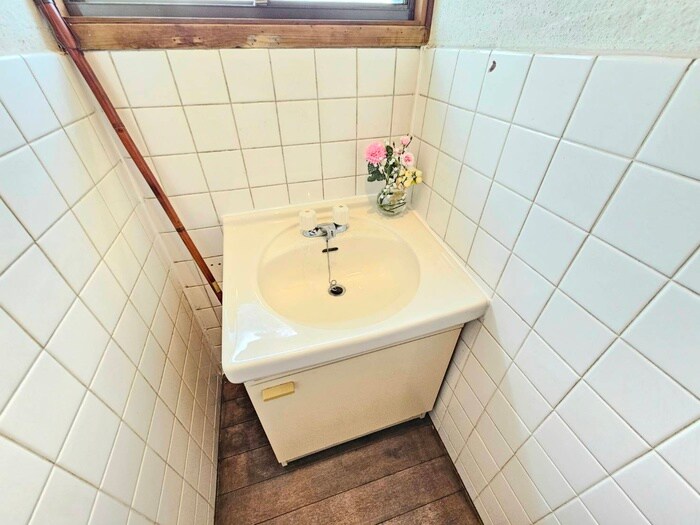 丘の上にある春のLa tortaの物件内観写真