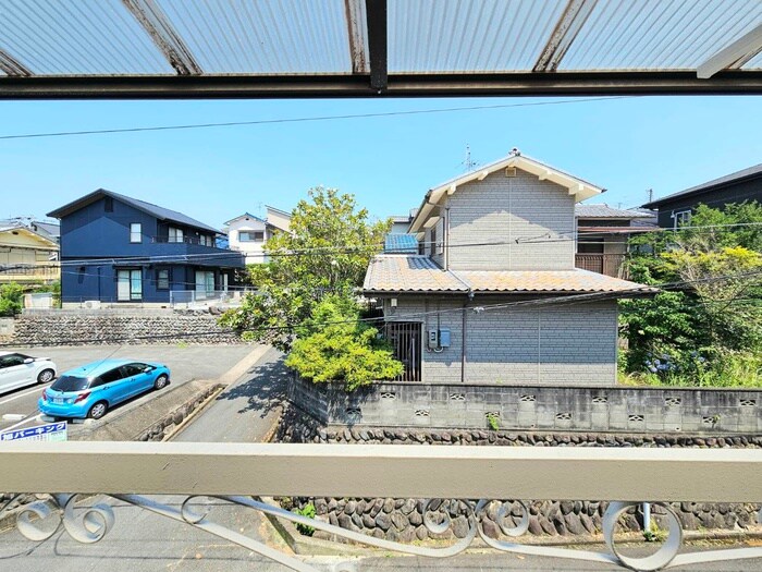 丘の上にある春のLa tortaの物件内観写真