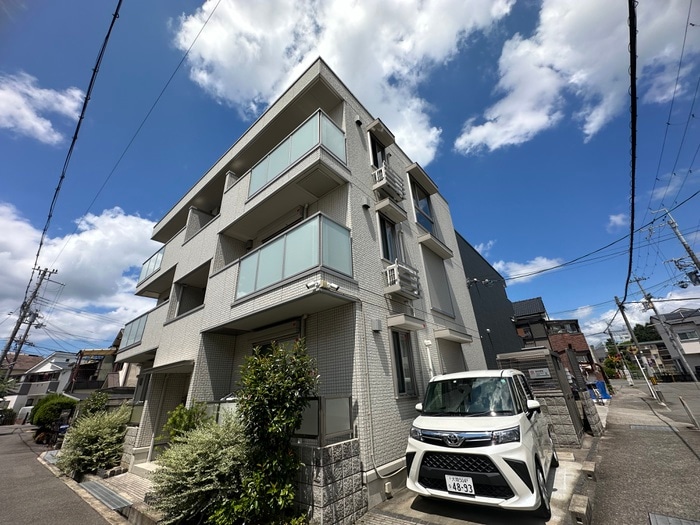 パレ ブロンの物件外観写真