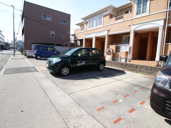 ハぁピネスの物件外観写真