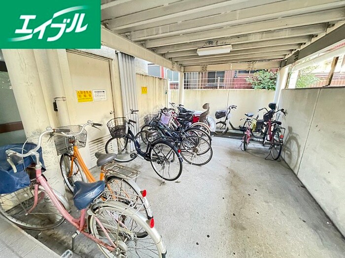 ルナシャトー白鳥の物件外観写真