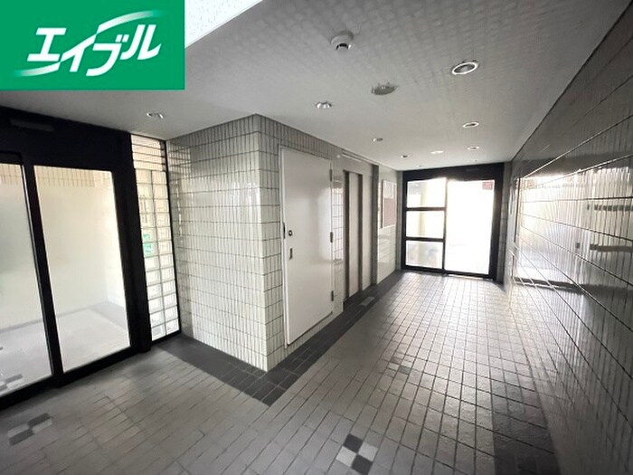 ルナシャトー白鳥の物件外観写真