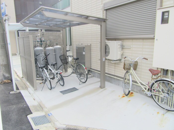 プロパティー城西の物件外観写真