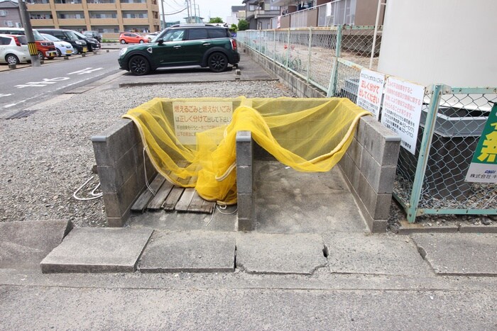 メゾンかりがねの物件外観写真