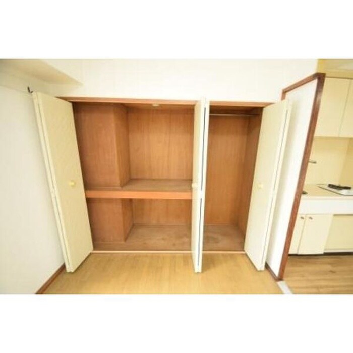 ラス・メゾン那古野の物件内観写真