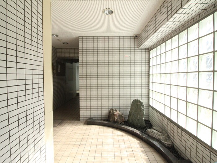 ラス・メゾン那古野の物件外観写真