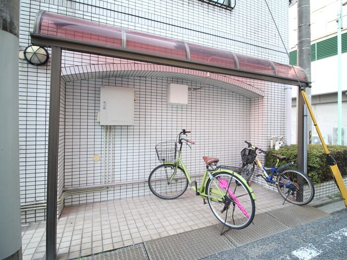 ラス・メゾン那古野の物件外観写真