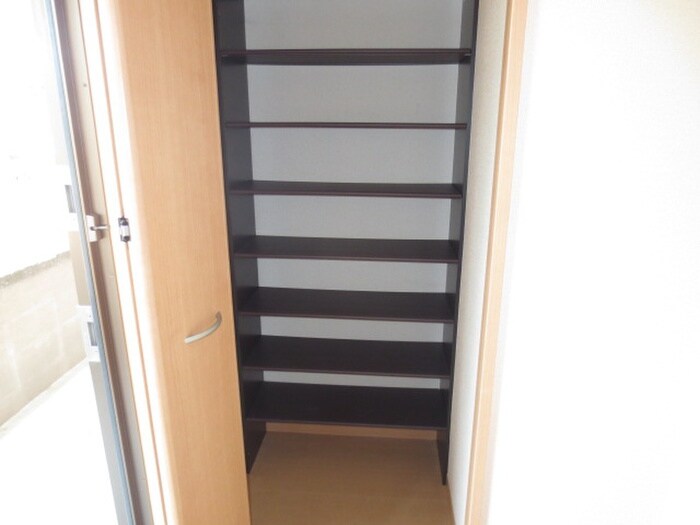 ロイヤルシティーの物件内観写真