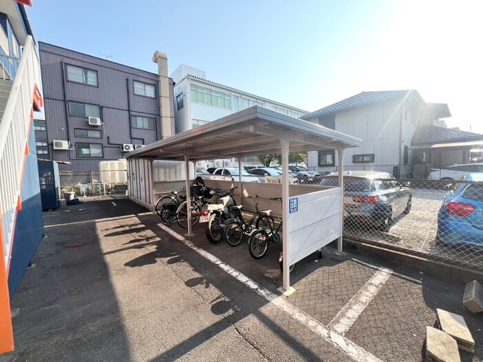 フロ－ラル二瀬の物件外観写真