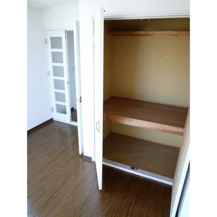 フロ－ラル二瀬の物件内観写真