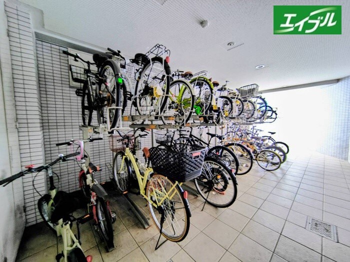 ＡＨビルの物件外観写真