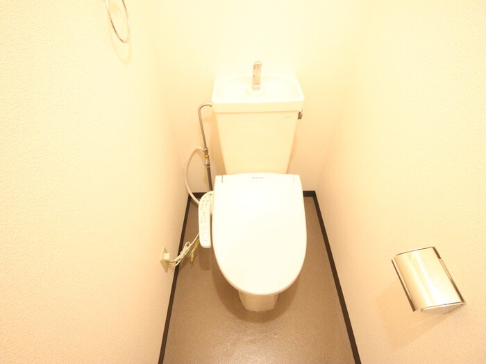 プロビデンス桜山の物件内観写真