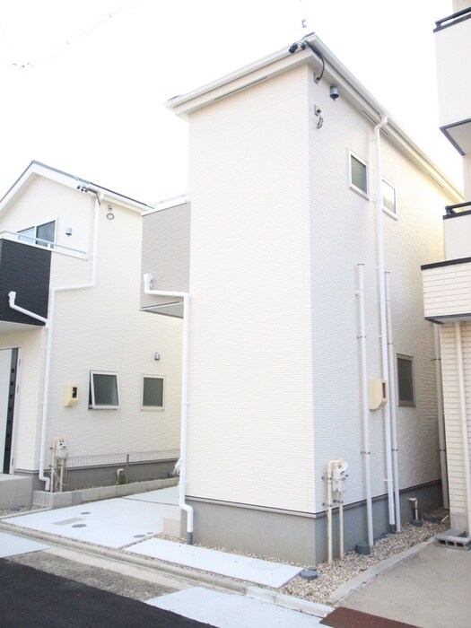 宿跡町戸建Westの物件外観写真