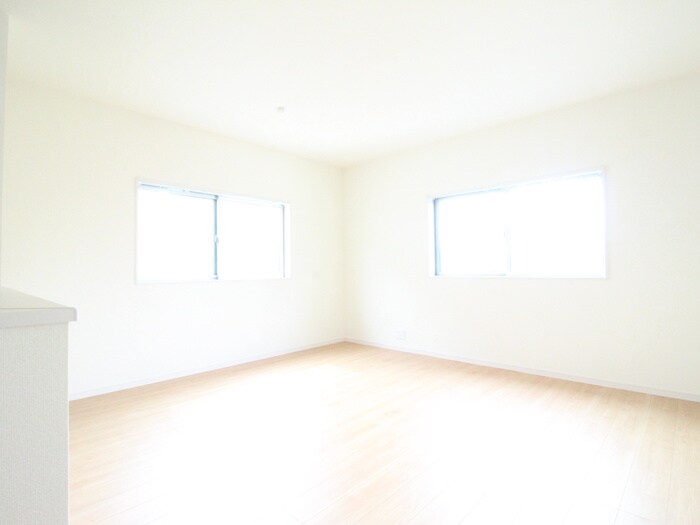 宿跡町戸建Westの物件内観写真